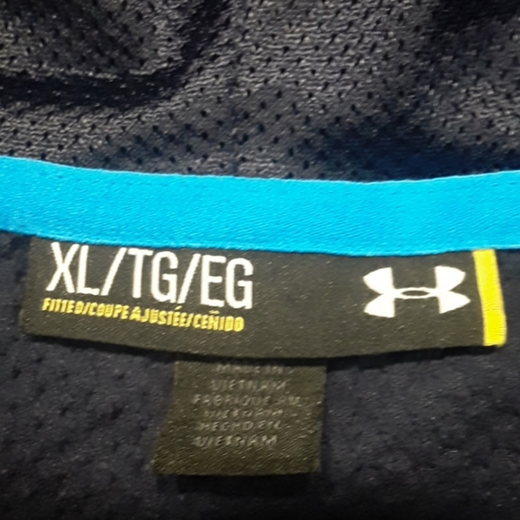 Under Armor Hoodie - Picture 7 of 7